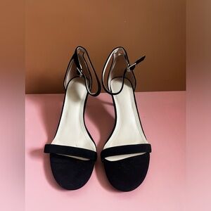Women’s Black Stiletto Heels Size 7.5
